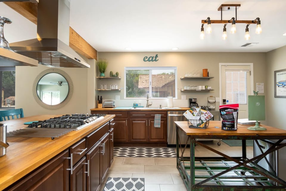 Large downstairs chef's kitchen
