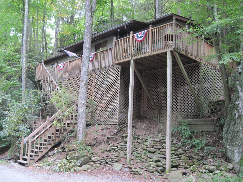 9/11/11 TWO ROCK TREEHOUSE...WE WILL NEVER FORGET!