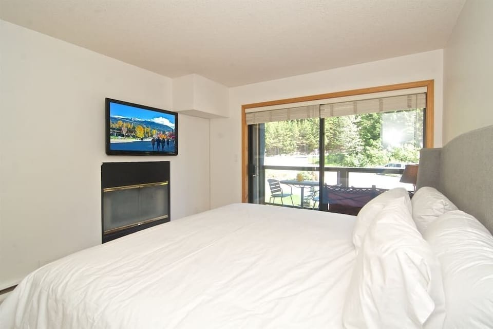 Large King size Master bedroom with fireplace. 