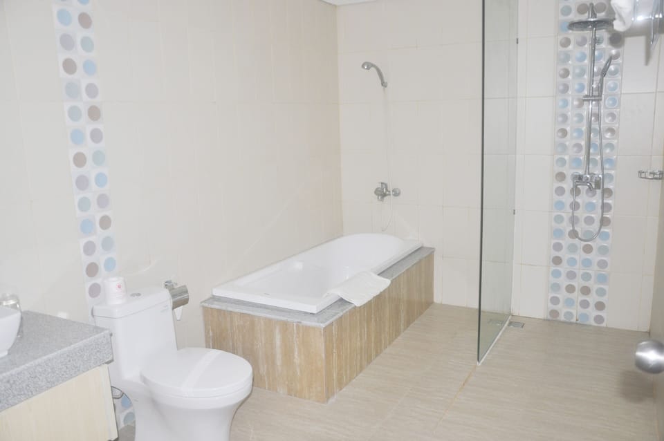 Puri Saron Senggigi Hotel Hotel in Batu Layar