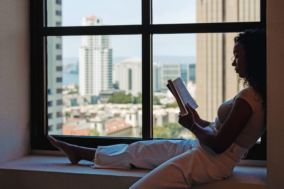 Egyptian cotton sheets, premium bedding, down comforters, pillowtop beds