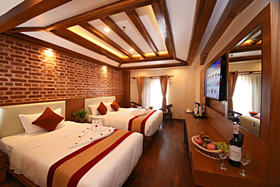 Premium Room | Desk, soundproofing, iron/ironing board, free WiFi
