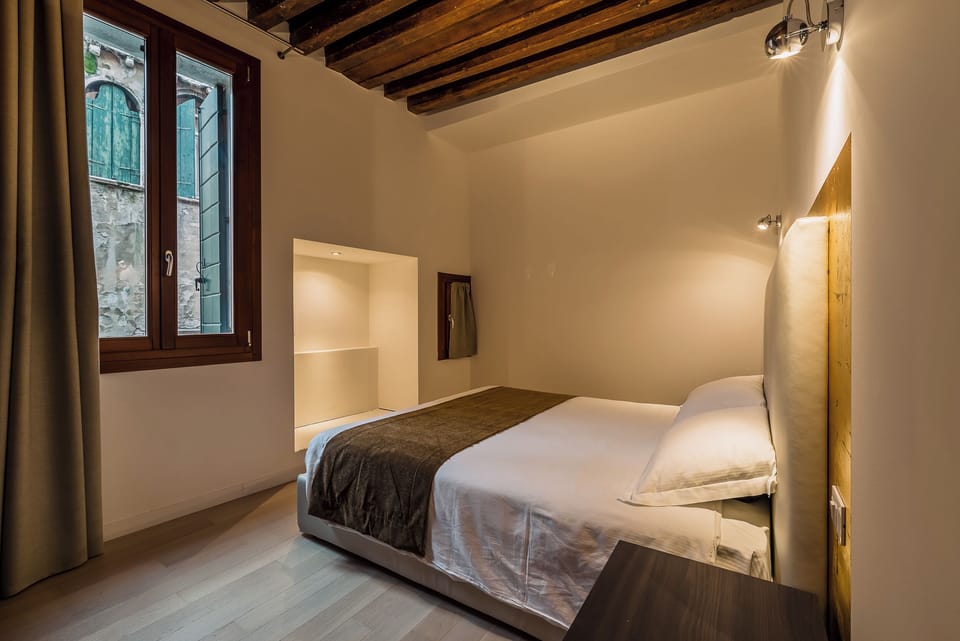 Deluxe Apartment, 2 Bedrooms (2 floor) | Premium bedding, soundproofing, iron/ironing board, WiFi (free)