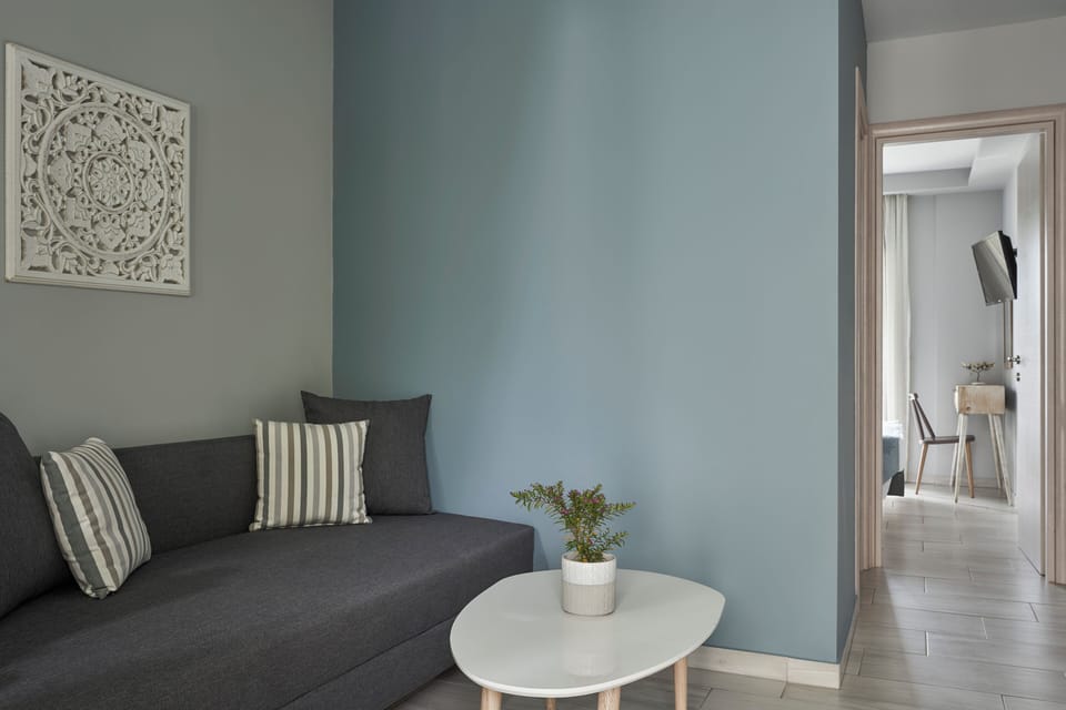 Family Suite, Sea View | Premium bedding, pillowtop beds, minibar, in-room safe