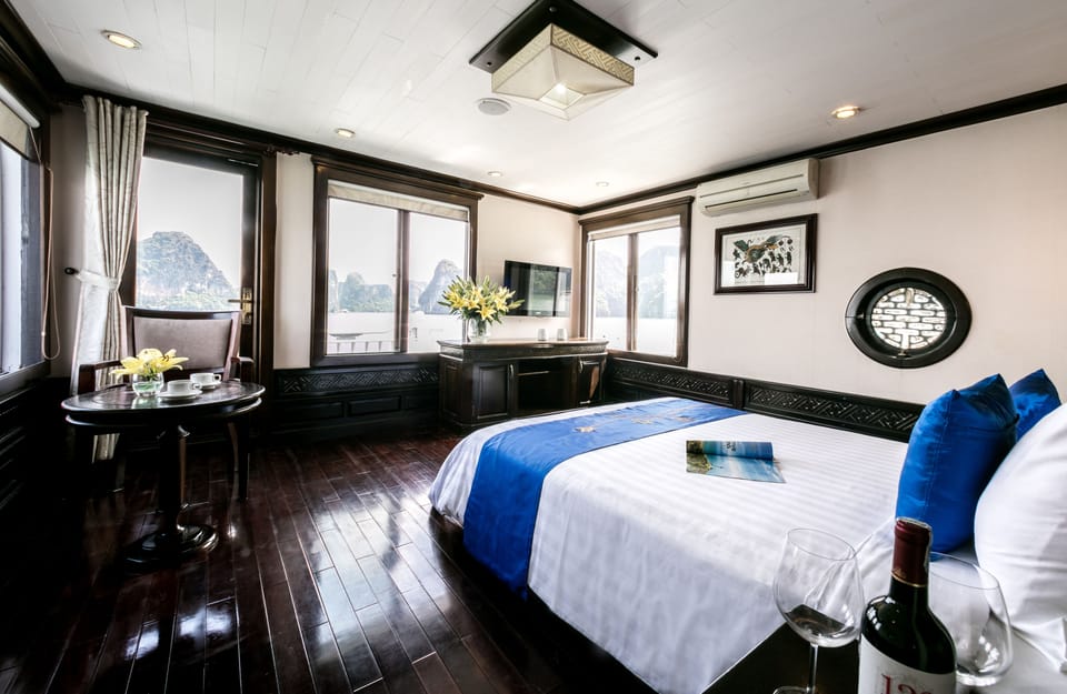 Suite, Terrace | Desk, free WiFi