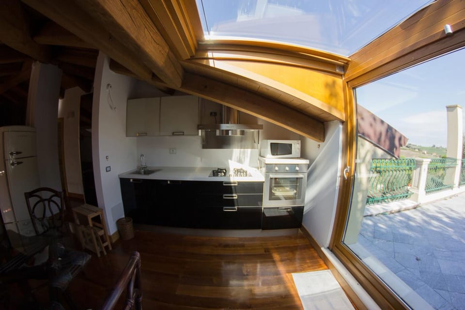 Junior Suite, 2 Bedrooms, Kitchenette | Private kitchen | Electric kettle