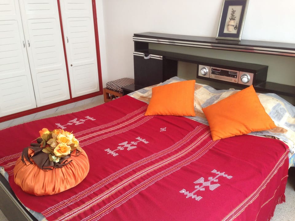 Family Apartment | 1 bedroom, Egyptian cotton sheets, premium bedding, desk