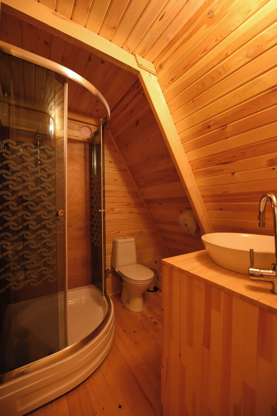 Family Oda 4 Kisilik | Bathroom | Shower, free toiletries, hair dryer, towels