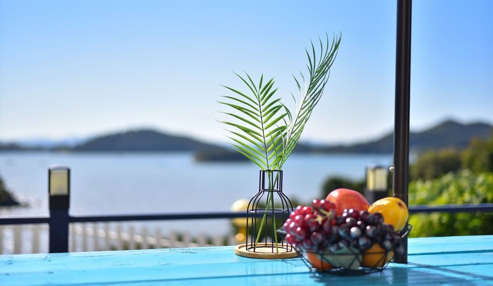 Beach/ocean view