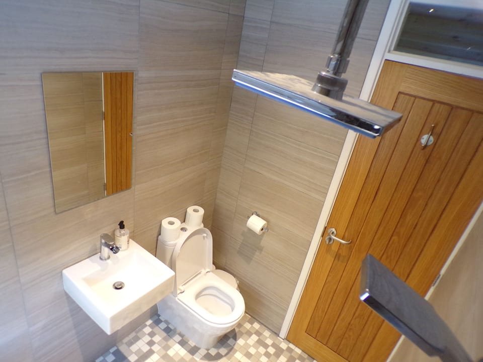 Waterfall Lodge Cottage in Wales