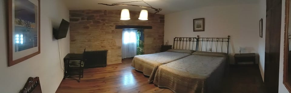 Double Room | Free WiFi, bed sheets