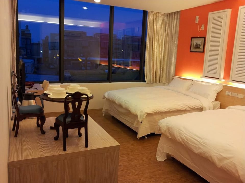 Standard Quadruple Room, 1 Bedroom | Desk, blackout drapes, soundproofing, free WiFi