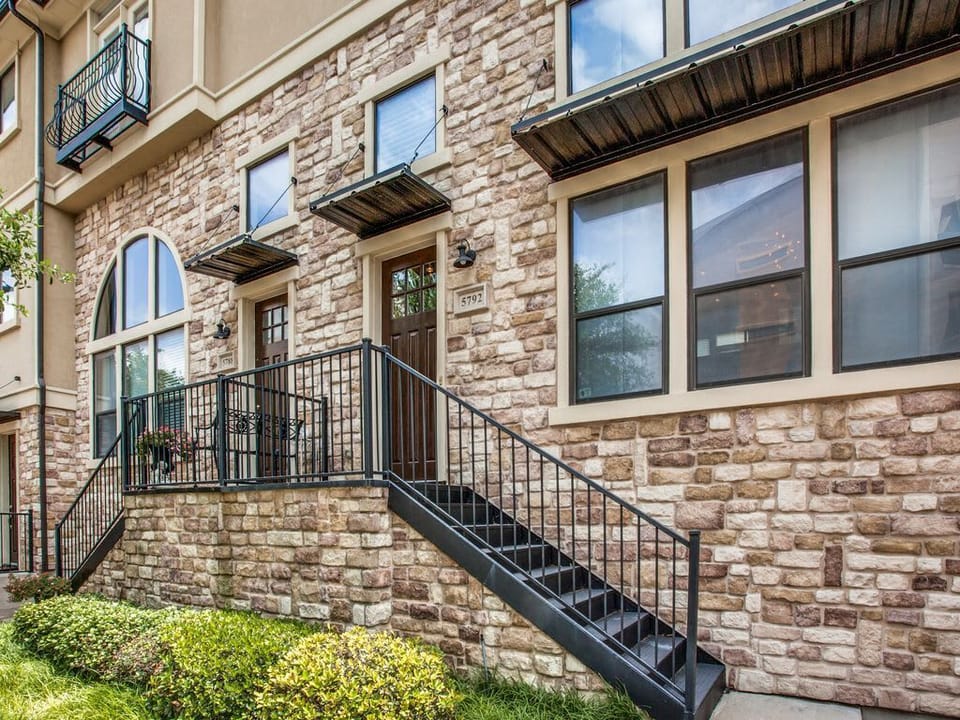 Outside view. You can rent the place next door as well. Click on our profile. 
