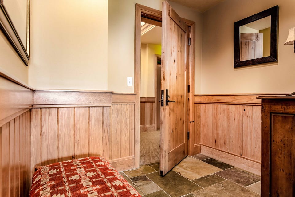 Entrance to apartment