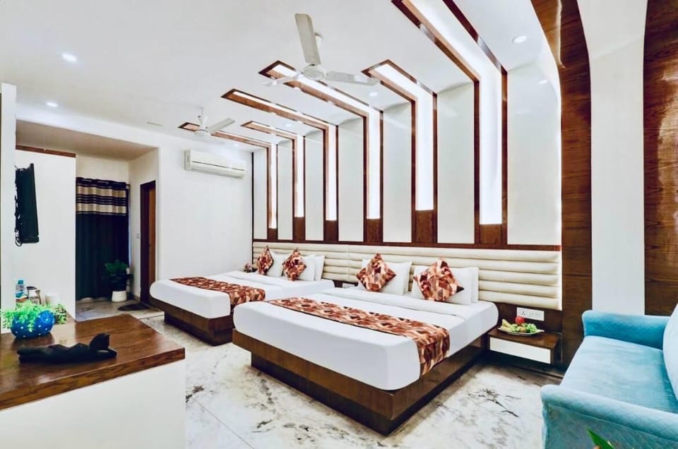 Family Double Room | Premium bedding, memory foam beds, WiFi (free), bed sheets