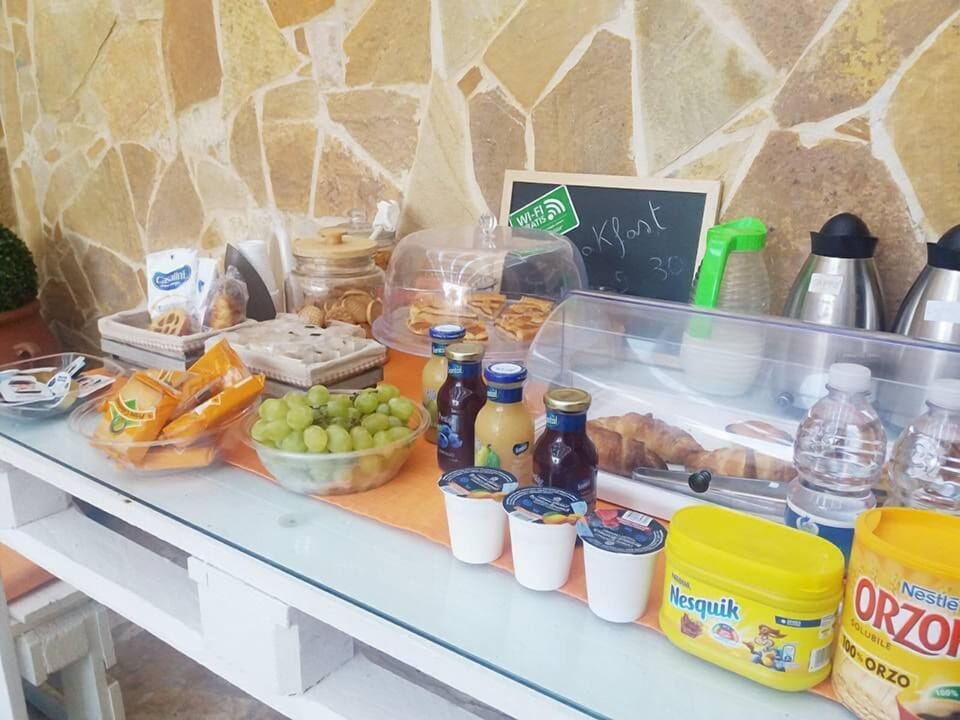 Daily continental breakfast for a fee
