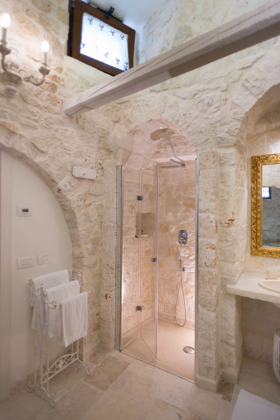 Traditional Suite, Jetted Tub | Bathroom shower