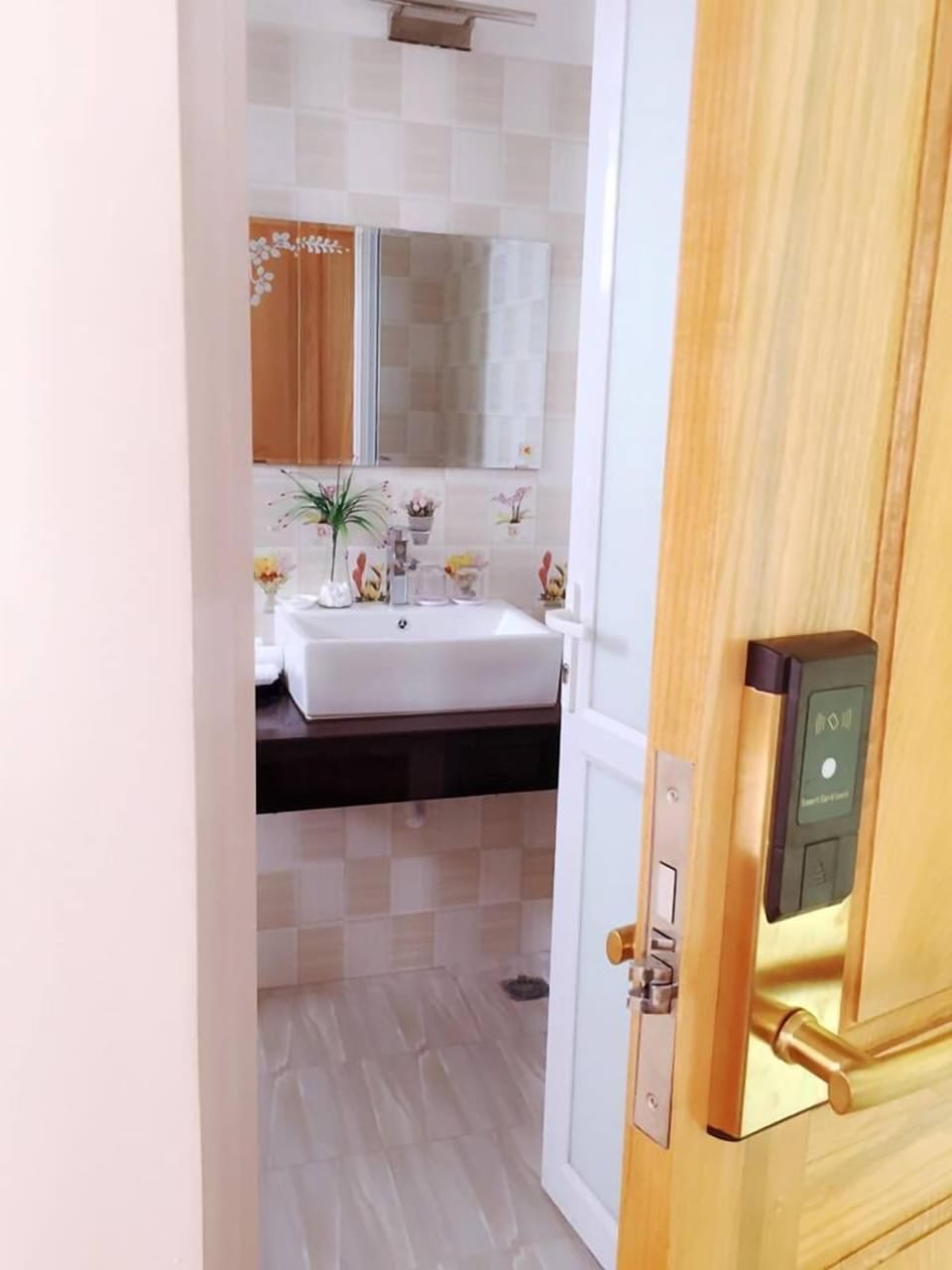 VIP Room | Bathroom sink