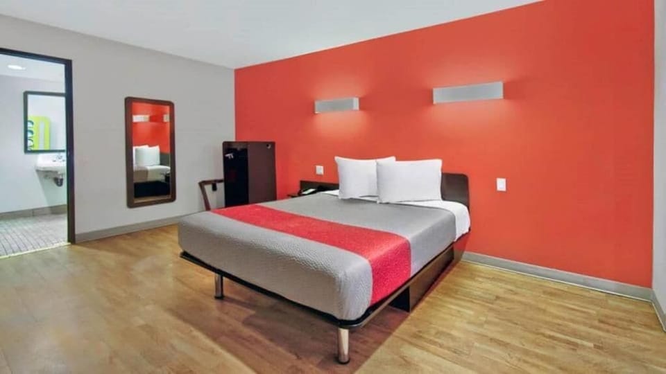 Desk, iron/ironing board (on request), WiFi (free), alarm clocks