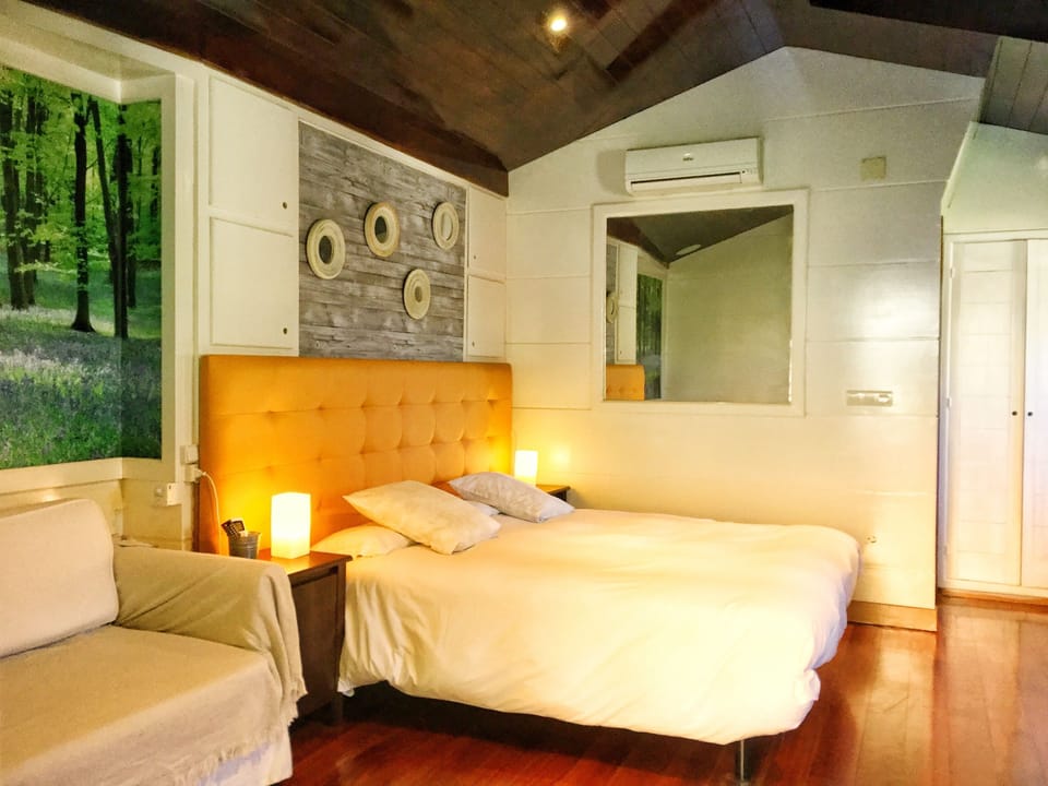 Minibar, free cribs/infant beds, rollaway beds, free WiFi