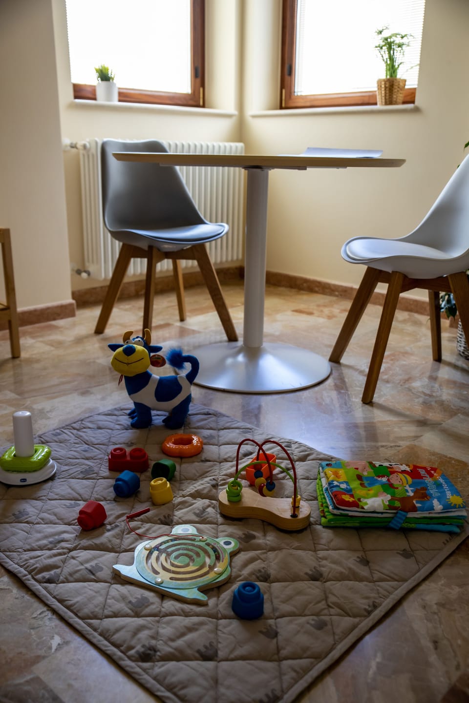 Apartment | Living area | Flat-screen TV