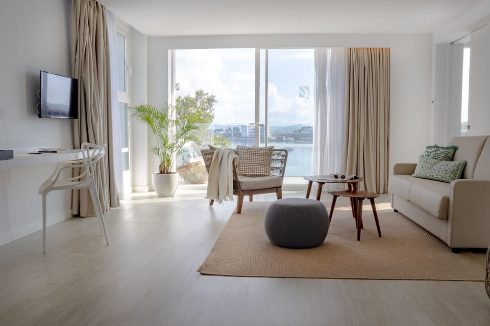 Suite, Balcony, Sea View | Beach/ocean view