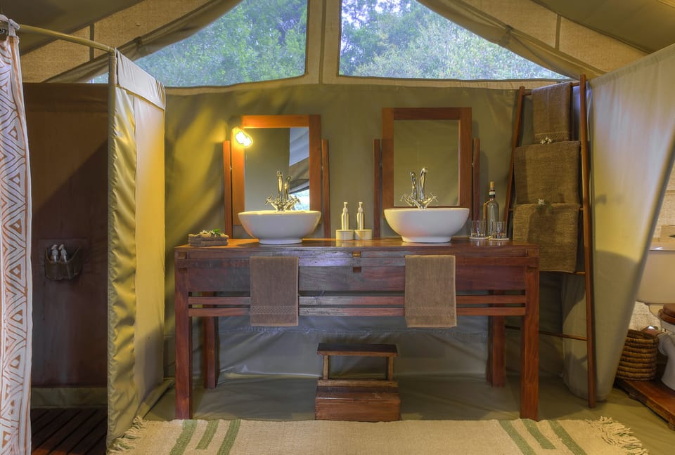 Tent | Bathroom shower