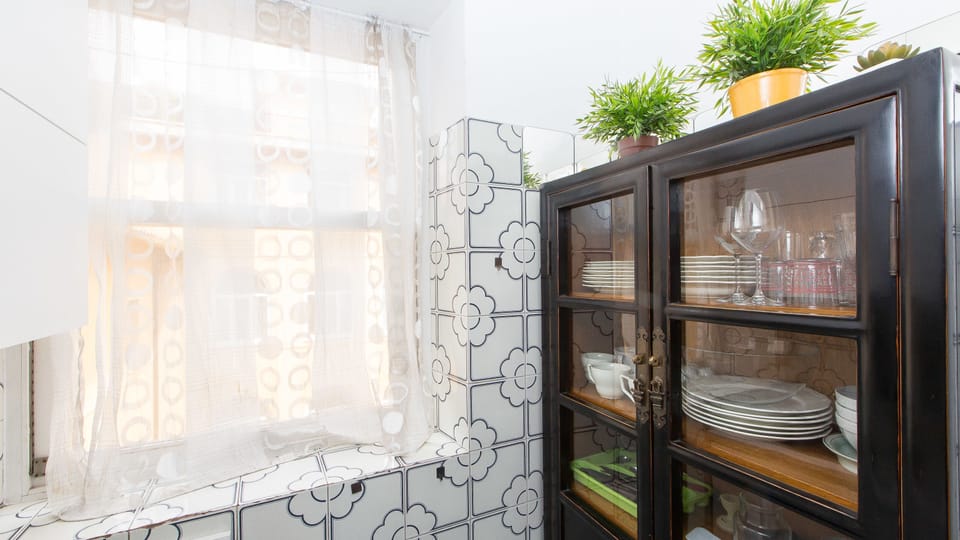 2 bedrooms, desk, individually decorated, individually furnished