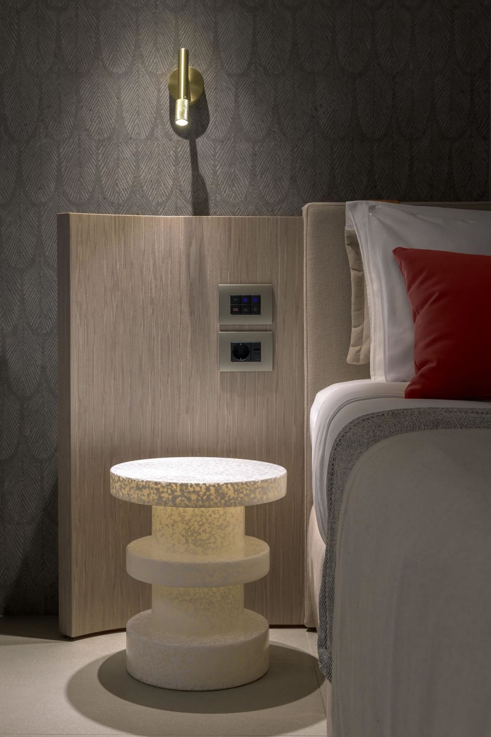 Superior Room, Sea View | Hypo-allergenic bedding available, in-room safe, desk, blackout drapes