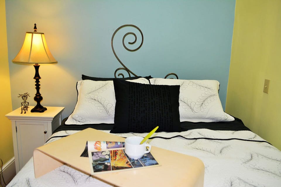 cosy queen bedroom