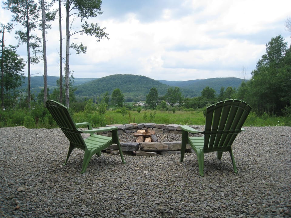 View overlooking the mountains and fire pit
