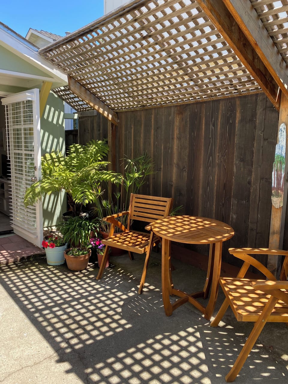 Guest House outdoor Space 