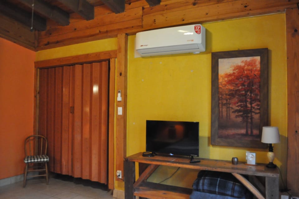 TV in mB requires your own viewing option (roku, laptop, bring your jetpack)
