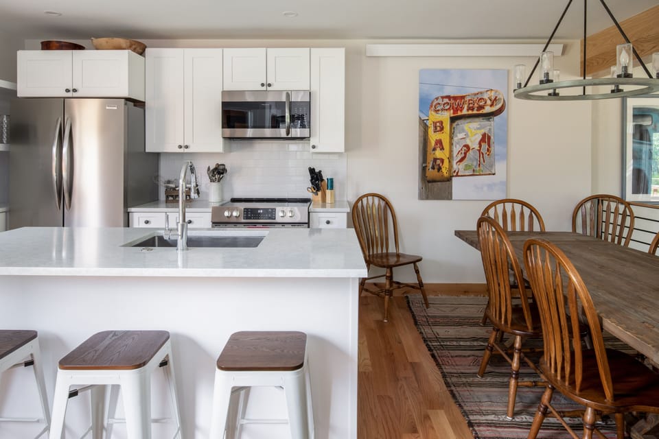 Dining Room & Kitchen