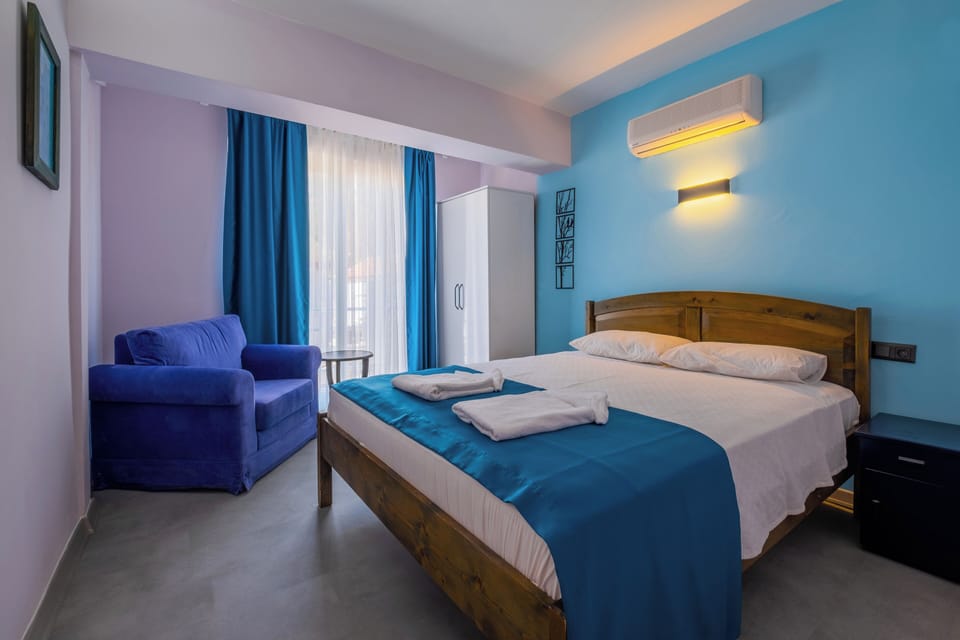 Economy Double Room, 1 Double Bed | Desk, WiFi (free), bed sheets