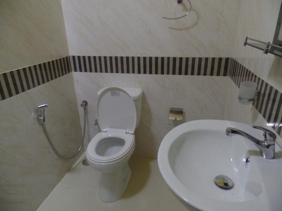 Bathroom sink