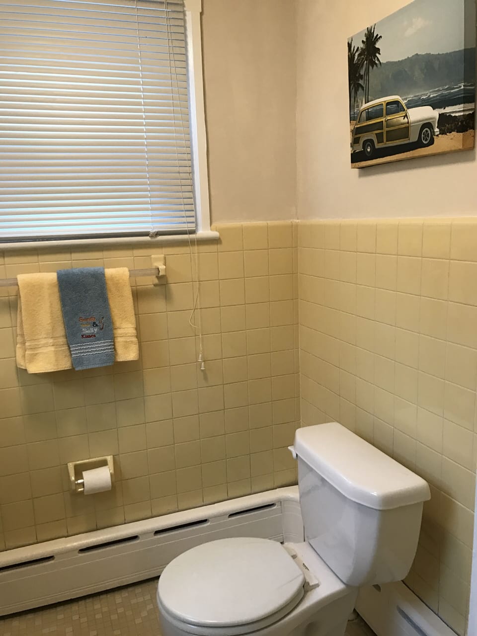 Large 1st Floor Powder Room