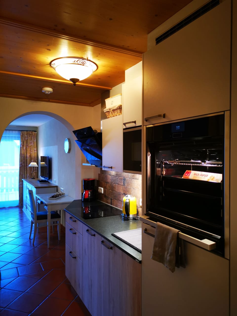 Family Apartment, 2 Bedrooms, Mountain View | Private kitchen | Full-size fridge, microwave, oven, stovetop