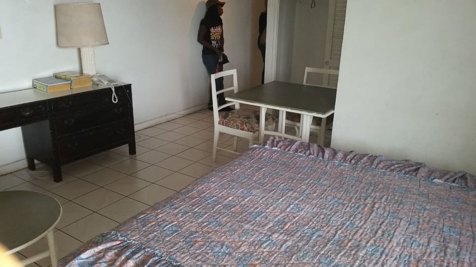 Apartment | WiFi (free), bed sheets