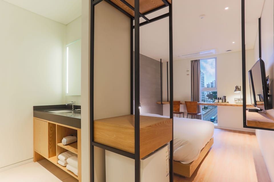 Room amenity
