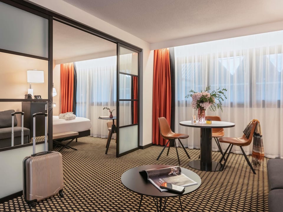 Family Suite - 1 King Size Bed and 1 Sofa Bed - Superior Floor | In-room safe, desk, soundproofing, iron/ironing board