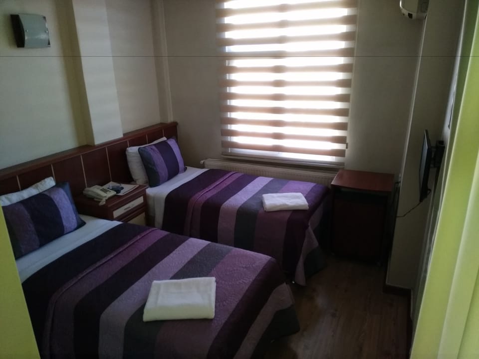 Double Room | In-room safe, desk, soundproofing, iron/ironing board