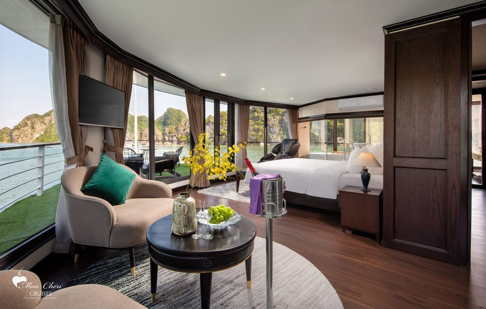 Presidential Suite, Terrace - 3 Days 2 Night | Minibar, in-room safe, desk, soundproofing