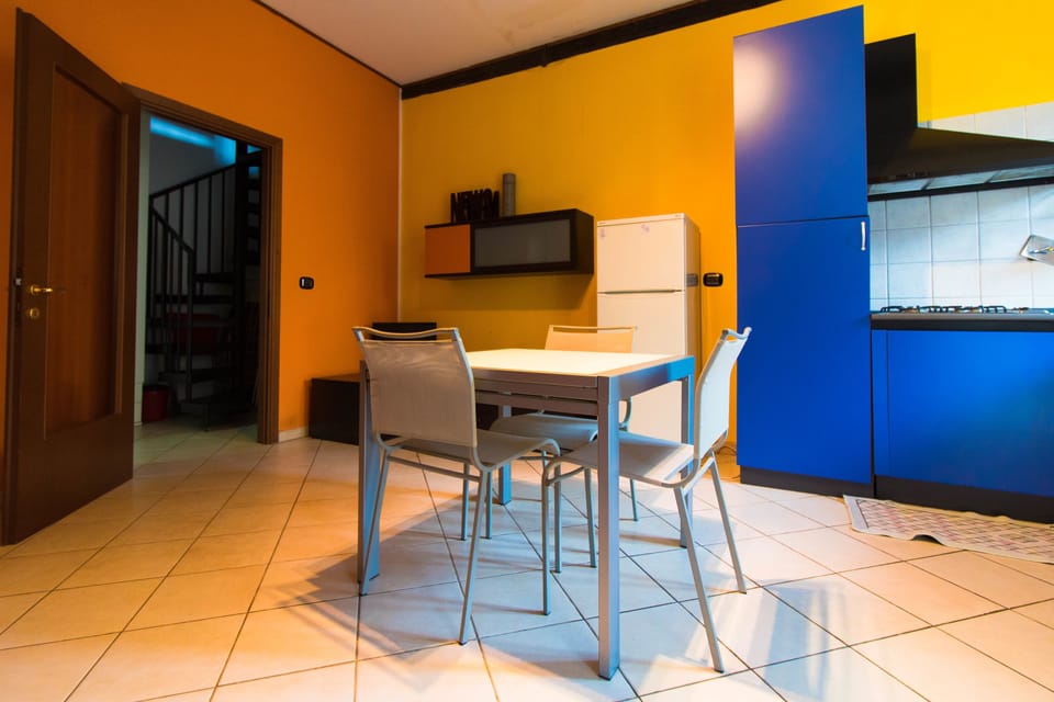Apartment, Balcony | In-room dining