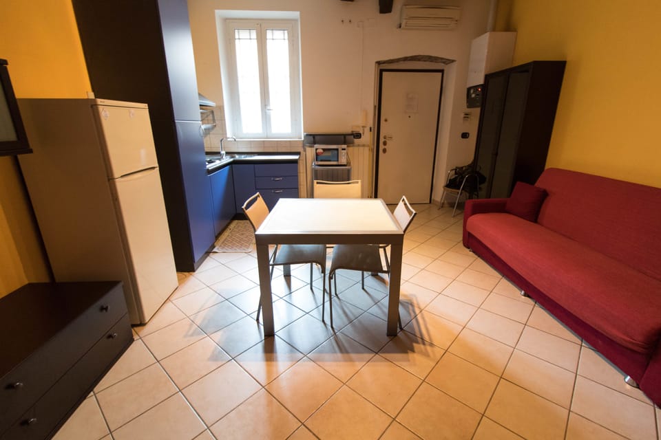 Apartment, Balcony | In-room dining