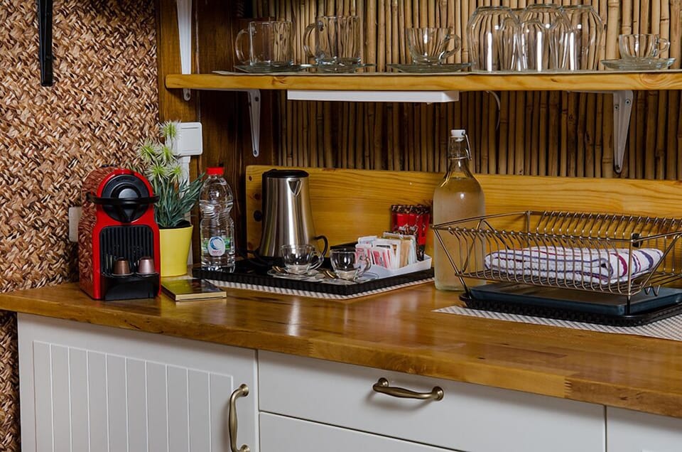 Executive Cabin | Private kitchen | Full-size fridge, microwave, coffee/tea maker, electric kettle