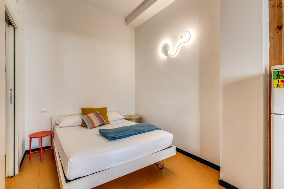 1 bedroom, desk, iron/ironing board, cribs/infant beds