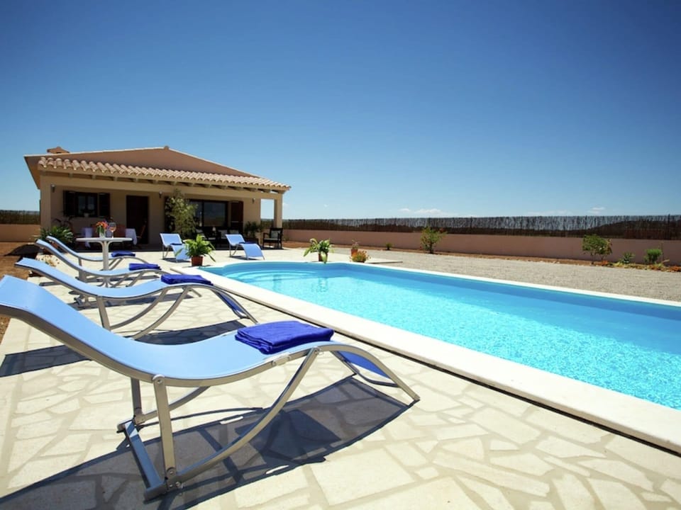 Holiday Home Swimming Pool