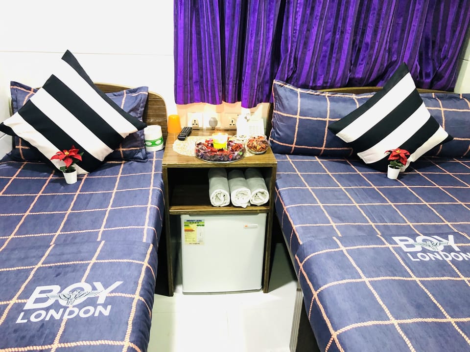 In-room safe, desk, iron/ironing board, free WiFi