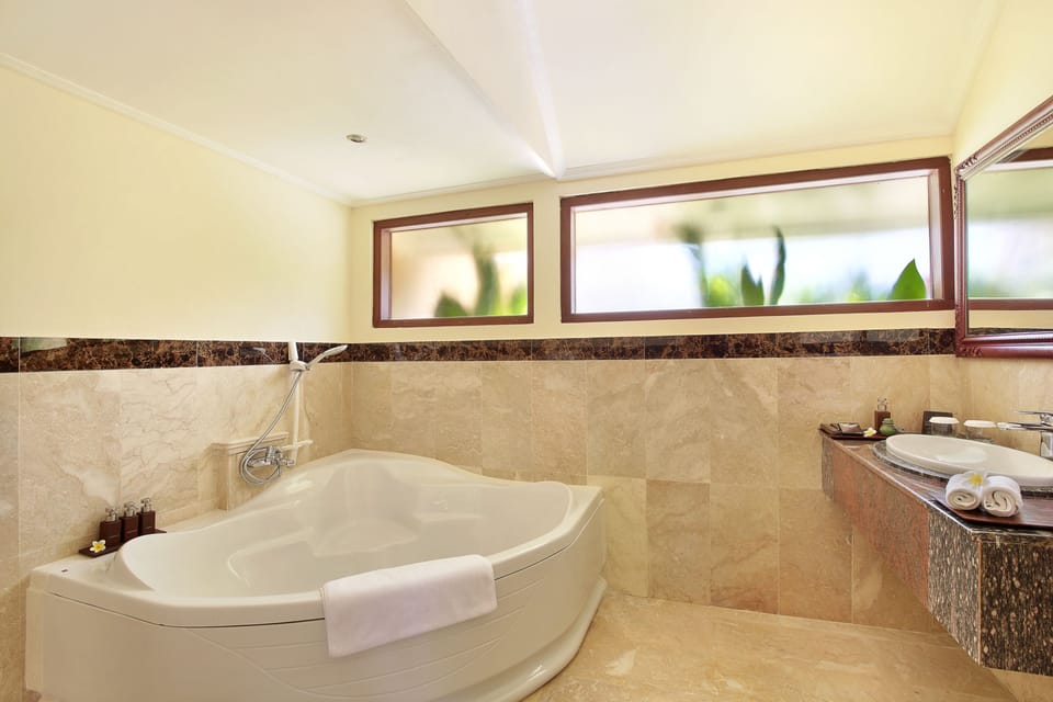 One Bedroom Pool Villa | Bathroom | Separate tub and shower, deep soaking tub, designer toiletries
